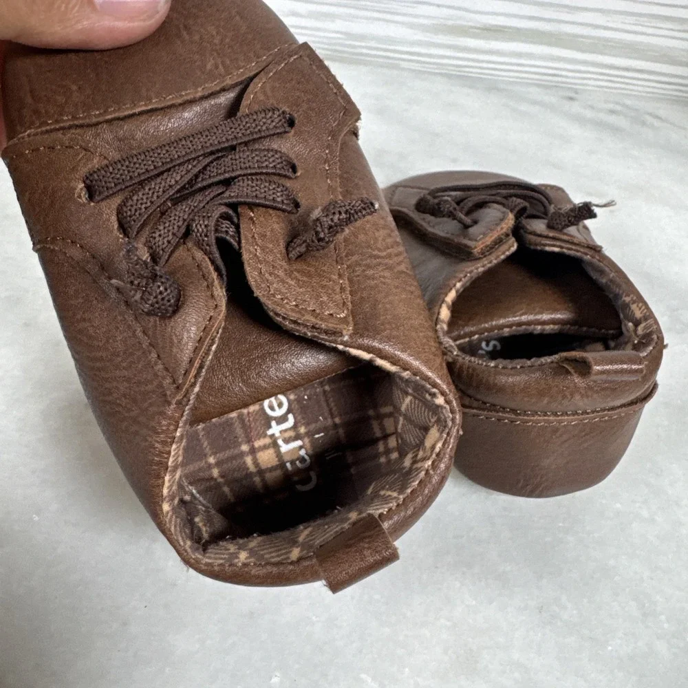 Carter's Baby Boy Brown Shoes/Sneakers New With Tags - Size 12-18 Months -